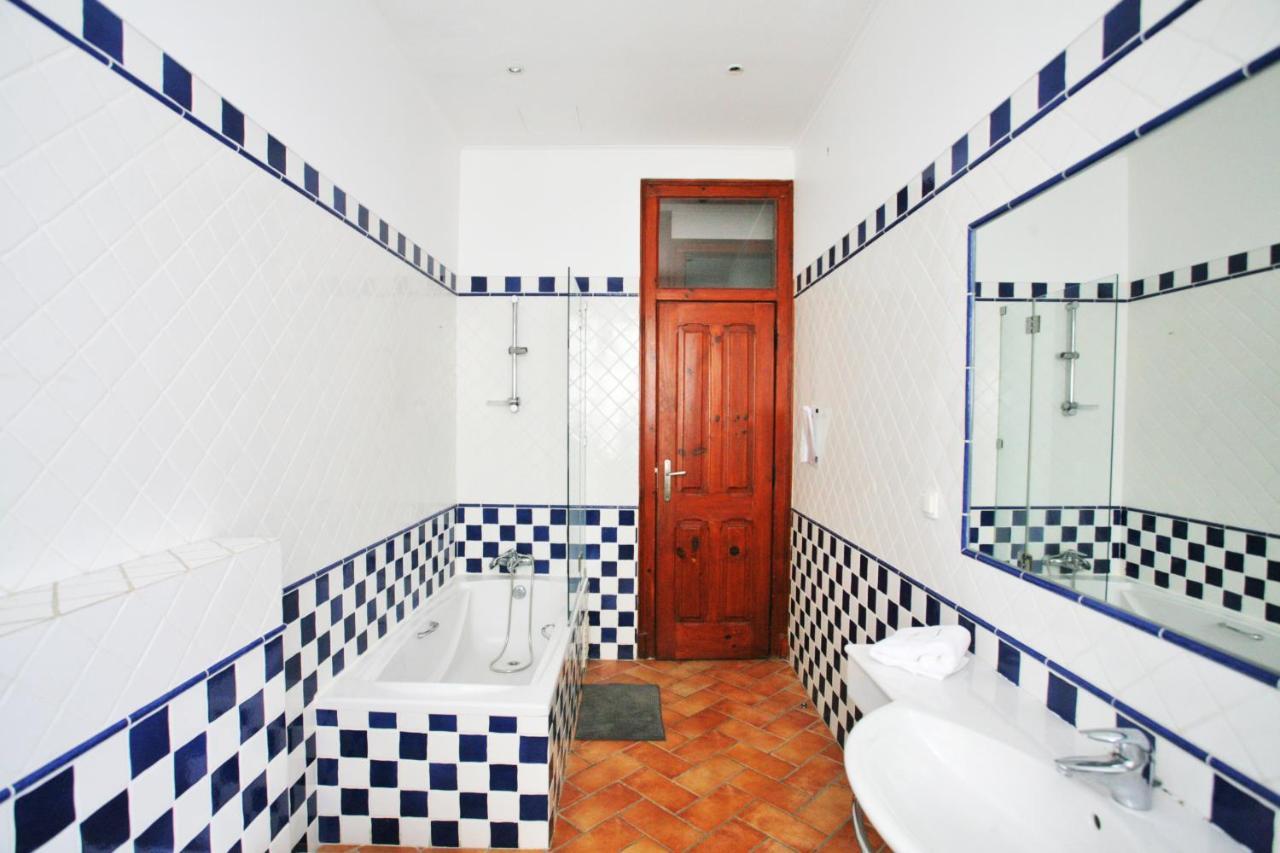 Saturdays Hostel Lisbon Exterior photo
